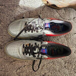 Nike Air Force 1 Champions - size 13
